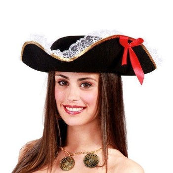 Tricorne avec dentelle