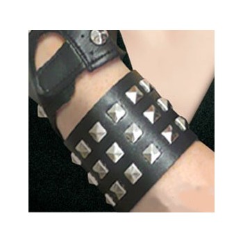 Bracelet de punk